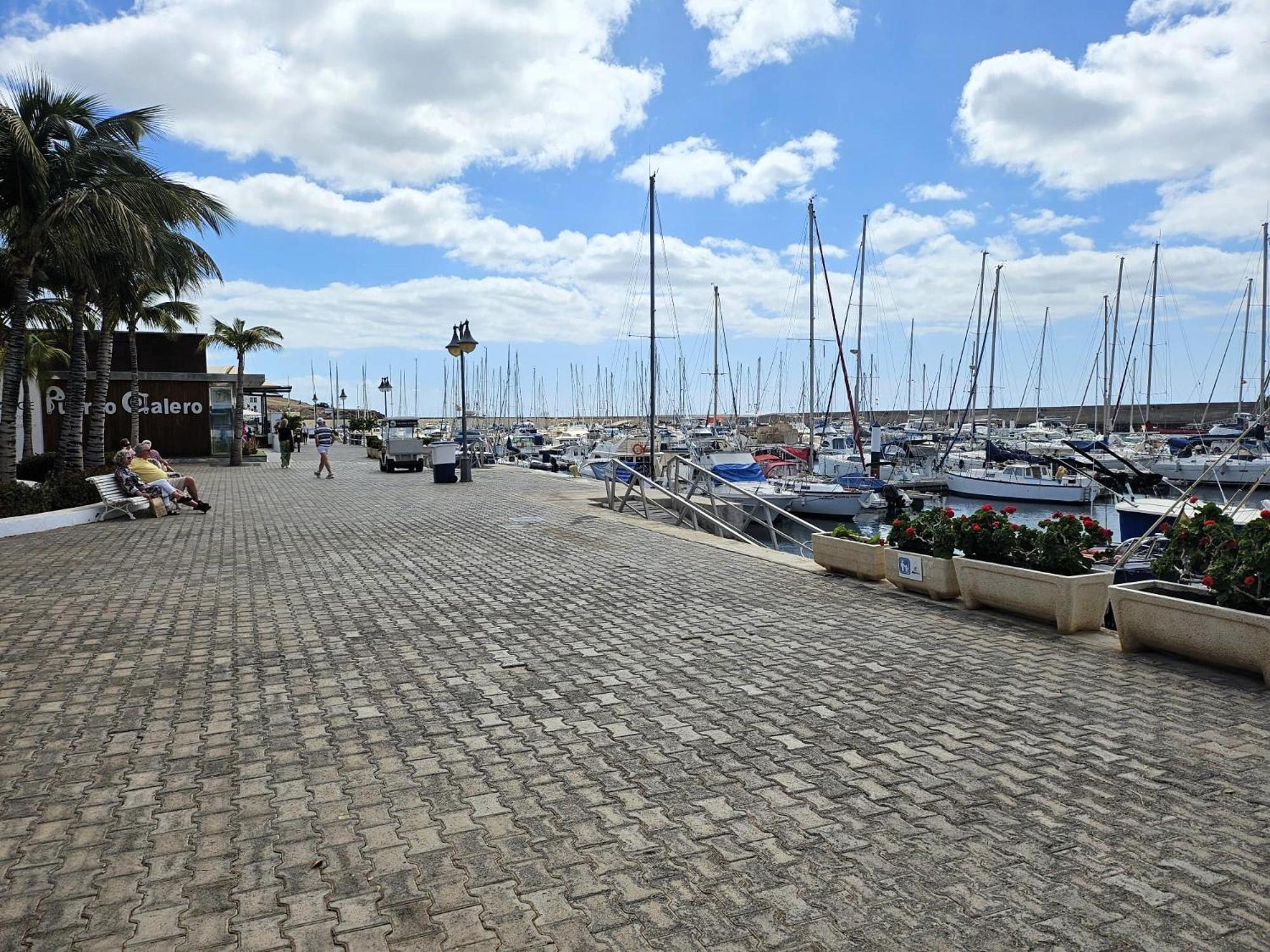 Duplex Noray Vista A La Piscina Lejlighed Puerto Calero Eksteriør billede