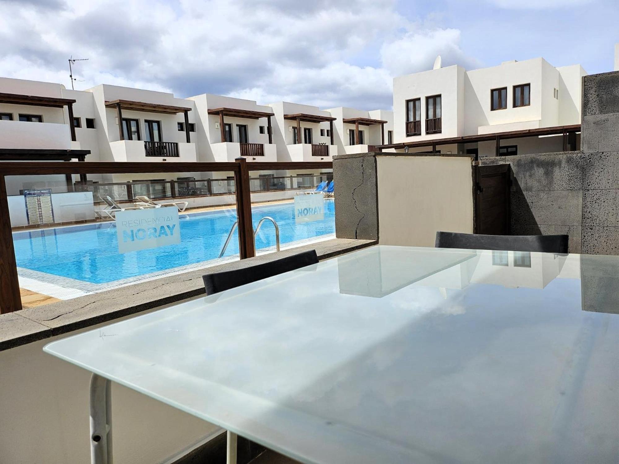 Duplex Noray Vista A La Piscina Lejlighed Puerto Calero Eksteriør billede